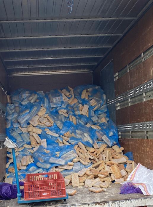 Vand paine uscata / rebut