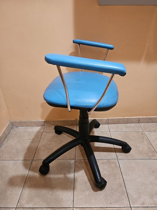 Офисное кресло сидушка
