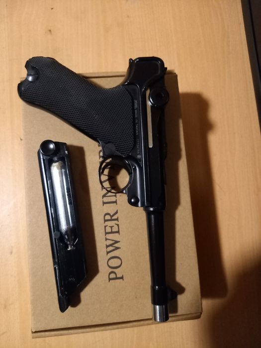 Vând pistol airsoft Luger P08 4 Jouli