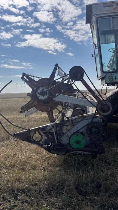 Продам комбайн енисей