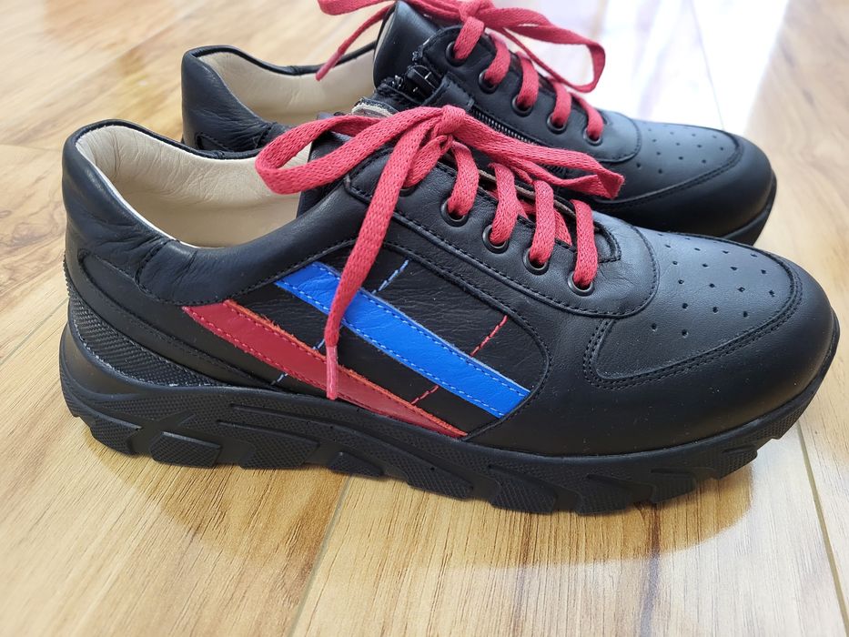 кожаные кроссовки унисекс 37 размер