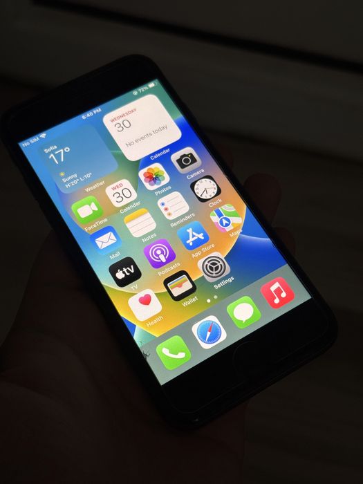iPhone 8 100% 64GB
