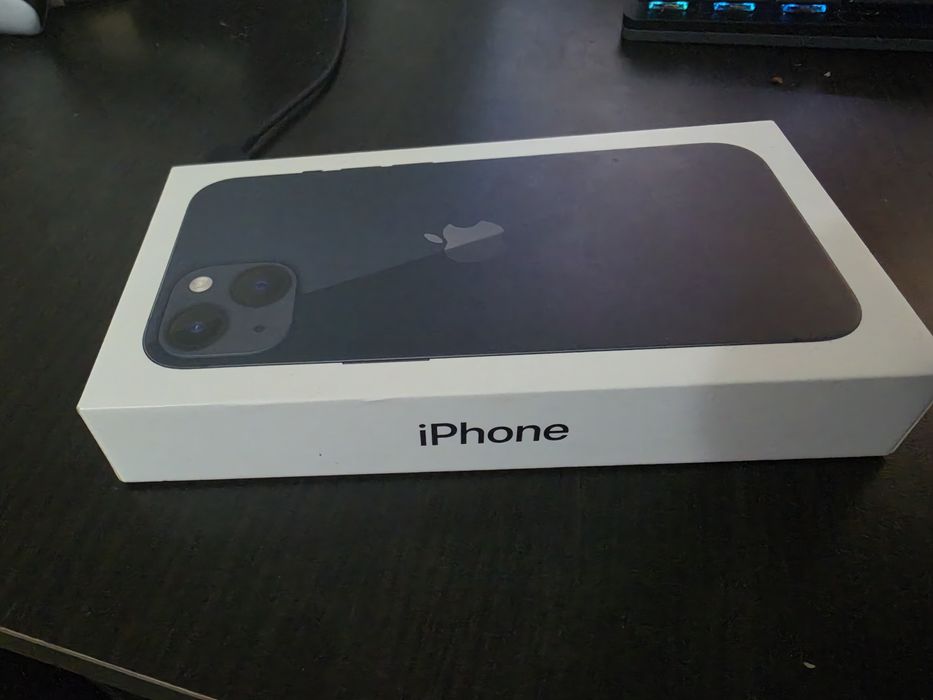 Iphone 13 full box
