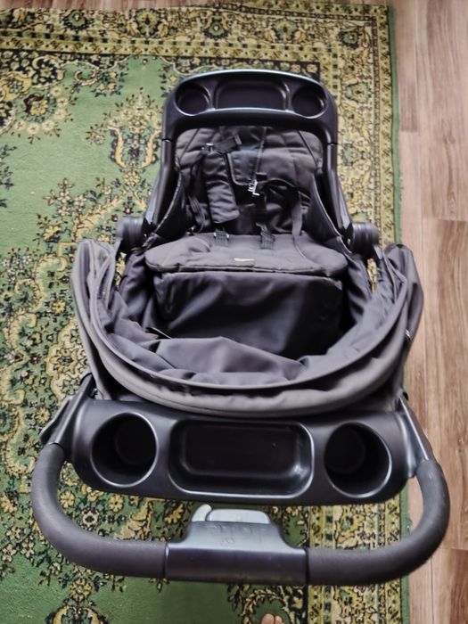 Коляска прогулочная  joie