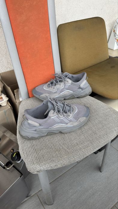 Adidas ozweego marimea 45 1/3