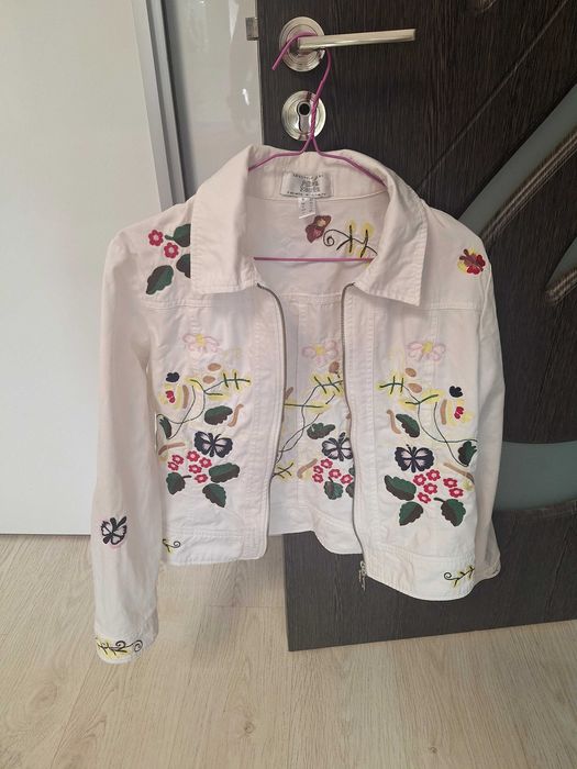 Geaca de dama Alba Moda marimea 40.