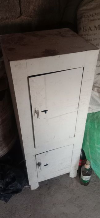 Продается Сейф б/у