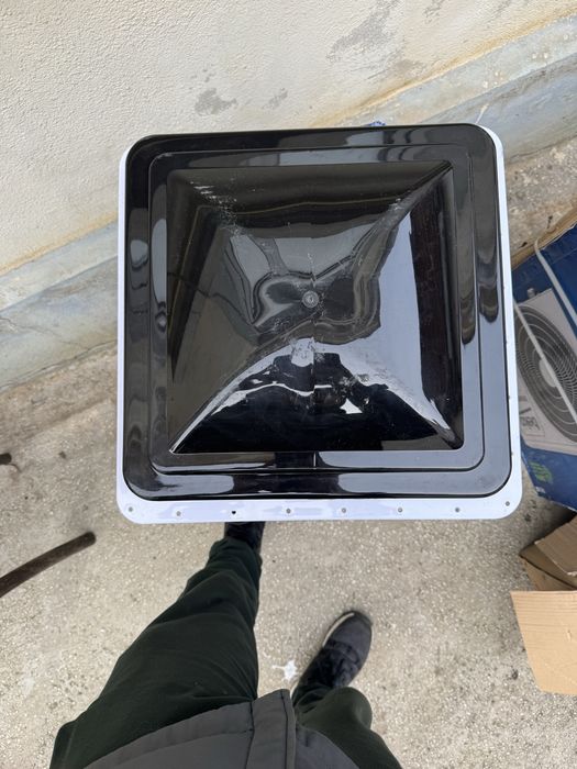 Trapa rulota cu ventilator 12V