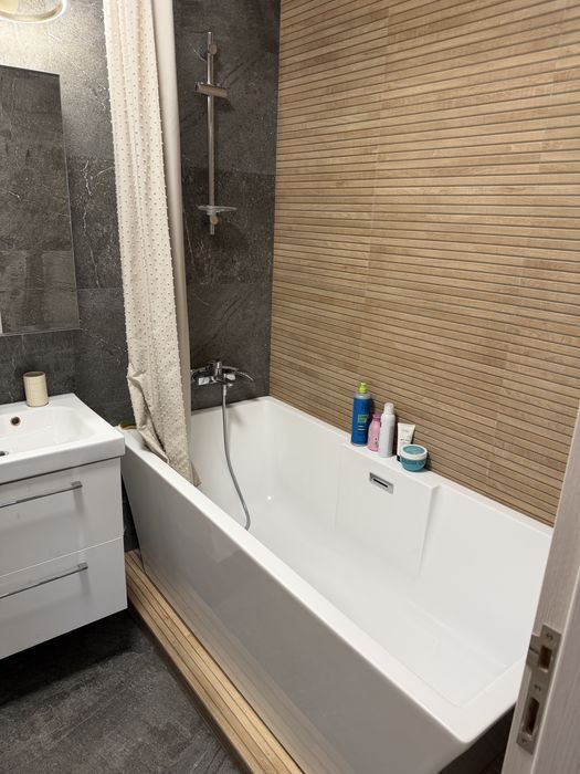 Vand apartament 3 camere in Zarnesti, Brasov