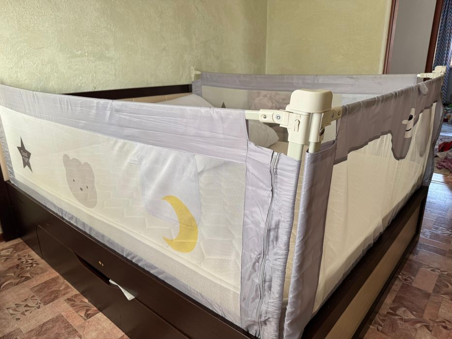 Бортик для кровати
