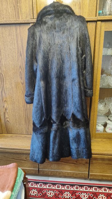 Продам шубу Нутрия