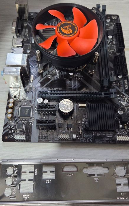 H310 + G5400+cooler на фотке, asus msi  DDR4,  месяц гарантия