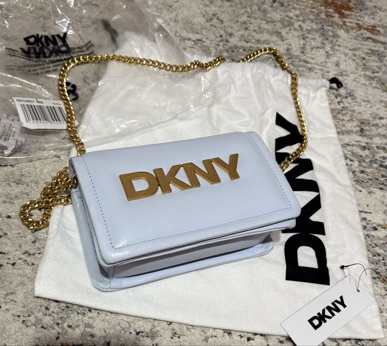 Оригинална чанта DKNY ест кожа