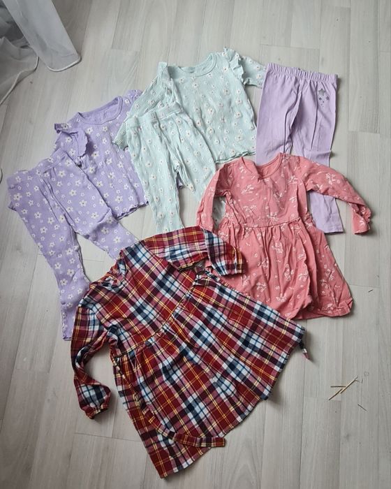 Пакет одежды на девочку 92-98