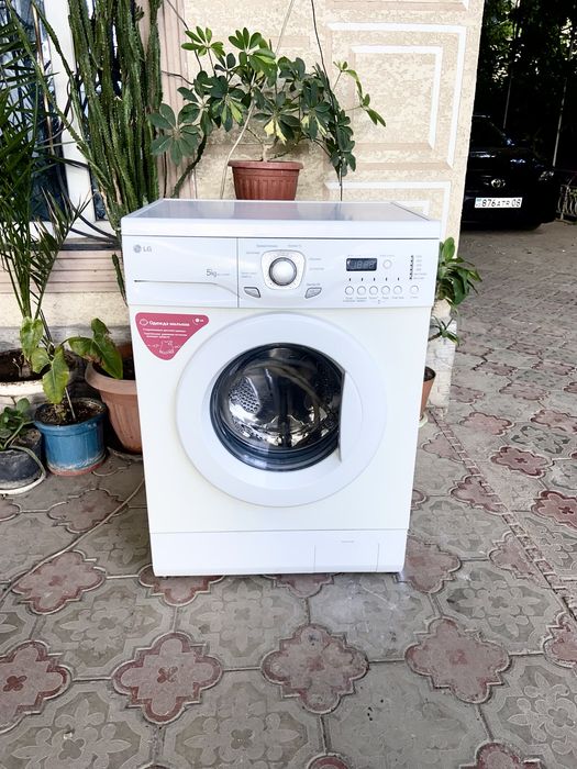 Продам стиральную машинку LG на 5кг