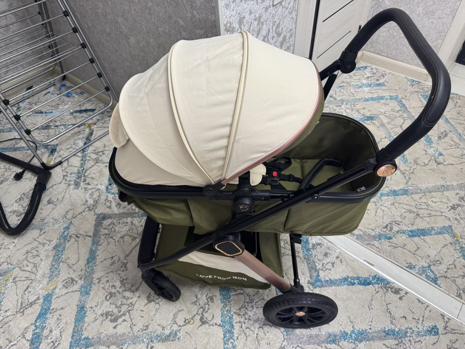 Детская коляска.