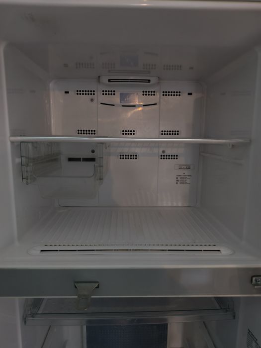 Холодильник б/у продается