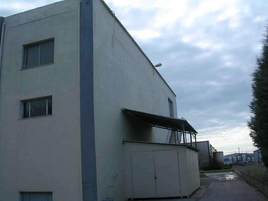 Продава фабрика в гр.Солун ,Гърция