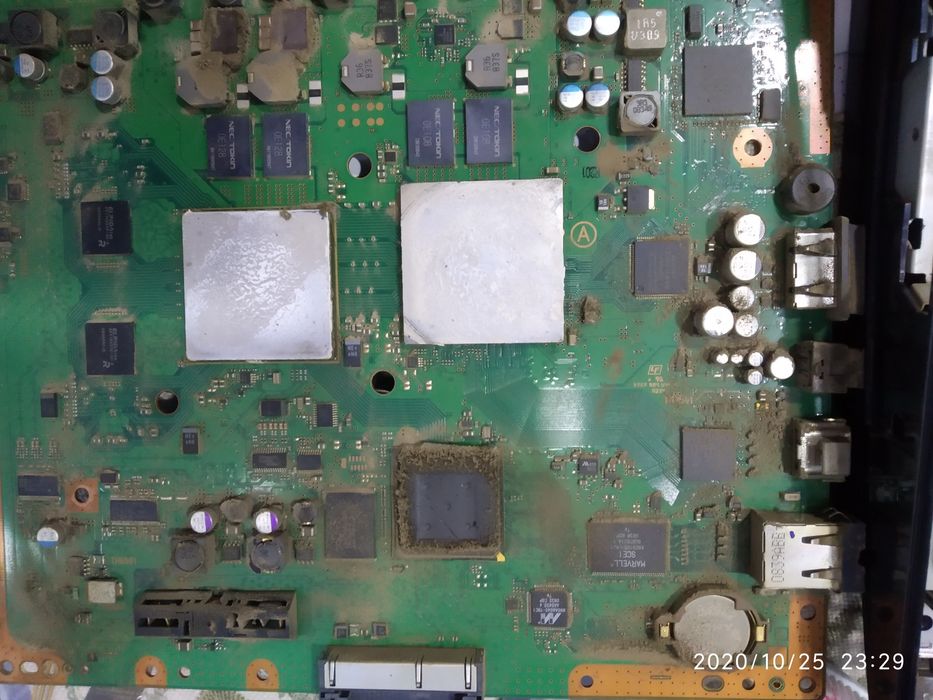 Устраняю шум и перегрев на PS3/PS4 путем чистки и замены термопасты!