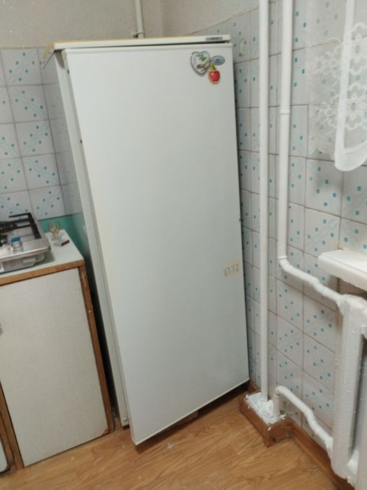 Продам холодильник Атлант