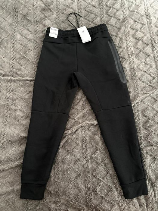 Pantaloni Nike Tech Negru-Gri