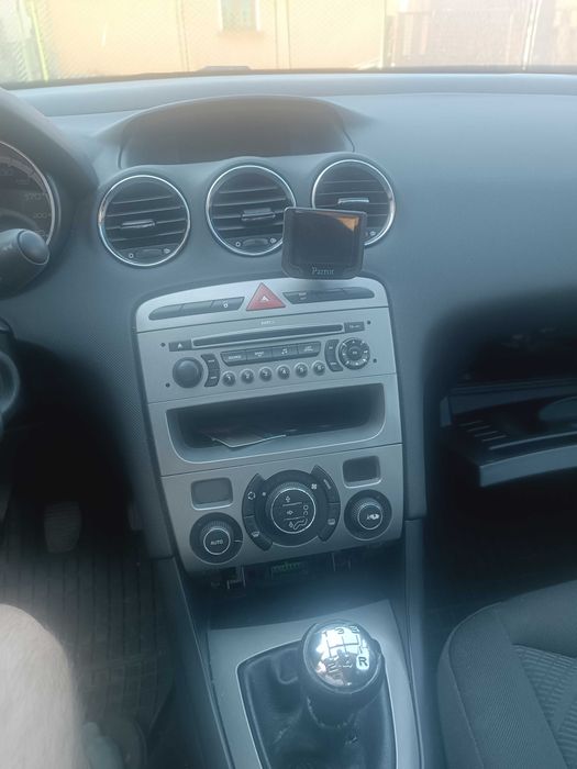 Peugeot 308,2009г.,1.6 бензин.