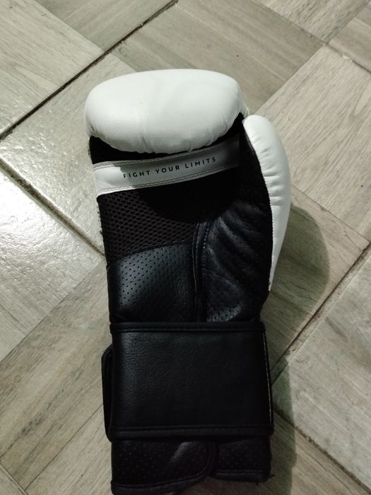 Mănuși profesionale box/kickbox