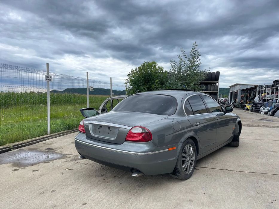 Dezmembrari Jaguar S-Type 2.7