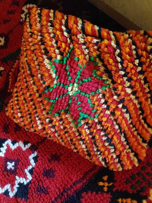 ръчно тъкан вълнен китеник