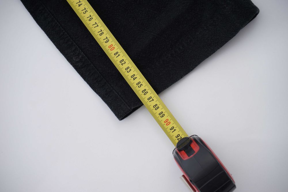 Pantaloni 55% IN 45% bumbac - H&M - EUR 31 S-M