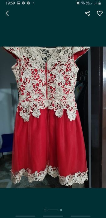 Vand rochie dantela foarte calitativa!