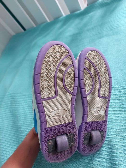 Маратонки с колелца