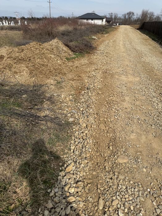 Teren de vânzare Ulmi , Dâmbovița , vizavi de primărie !
