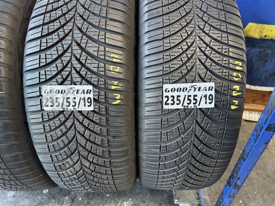 235/55/19 goodyear