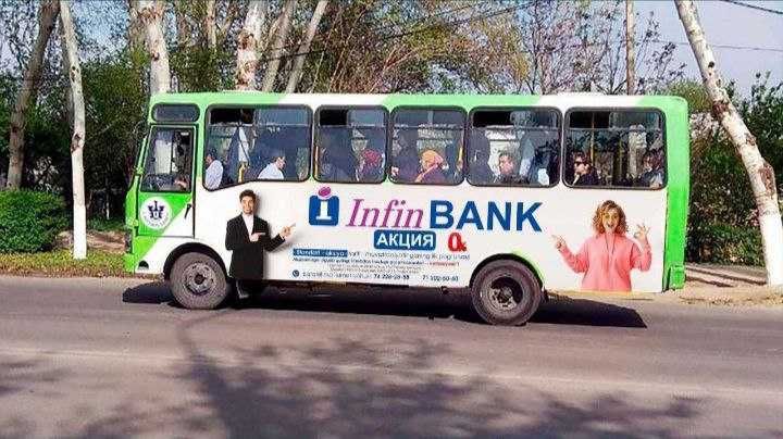 Samarqandda avtobuslarda reklama Реклама на автобусах в Самарканде