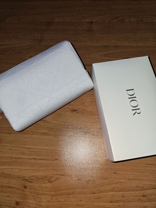 Dior оригинален несесер