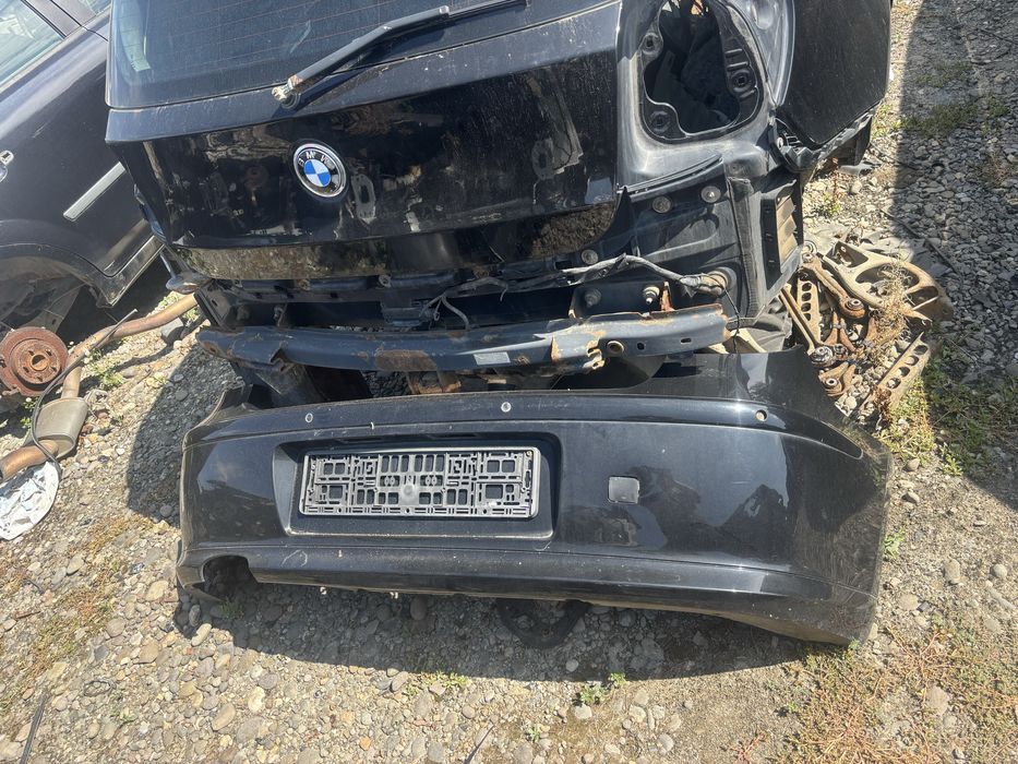 Bara spate usa aripa BMW seria 1