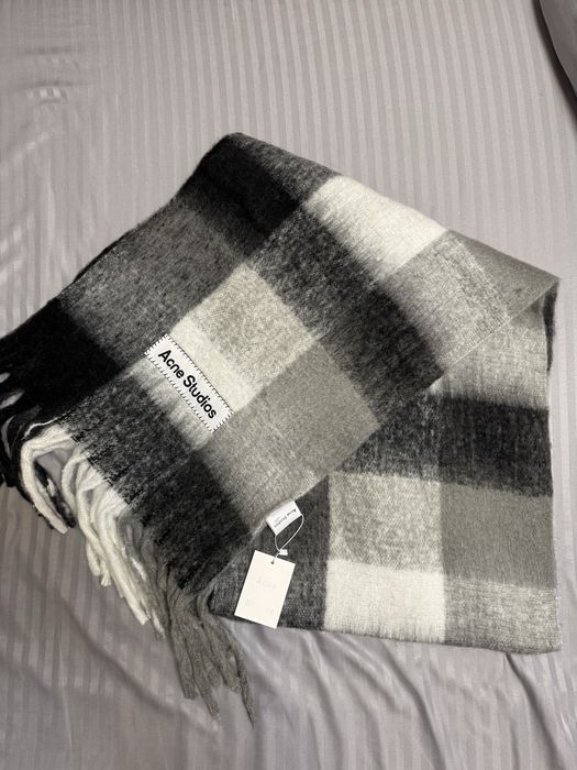 Esarfa Acne Studios Negru cu Alb