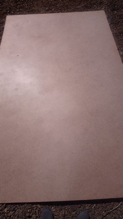 Продам ДВП (оргалит) 1 лист-1000 тг