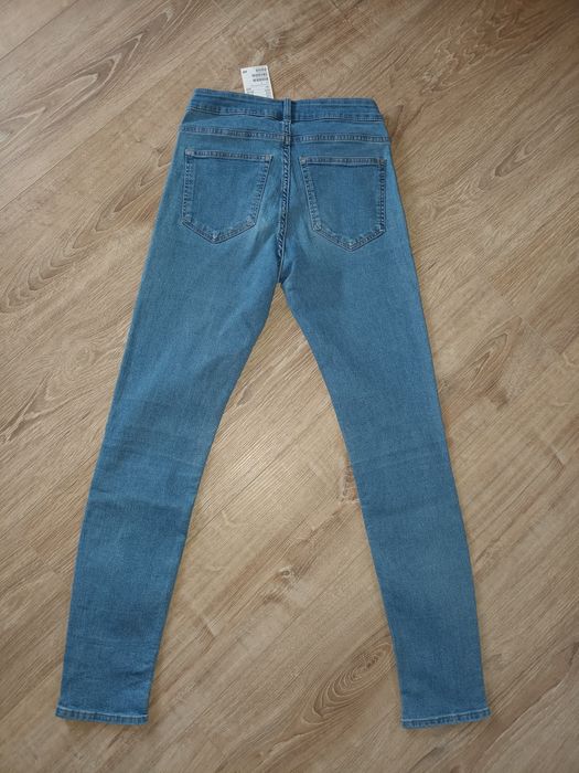 Дамски дънки H&M размер 36