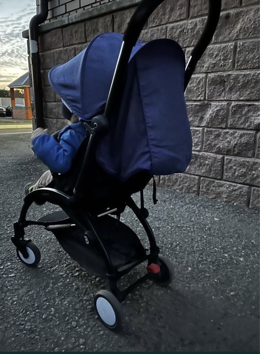 Коляска легкая детская