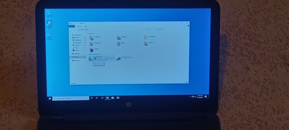 Laptop hp ssd 230G