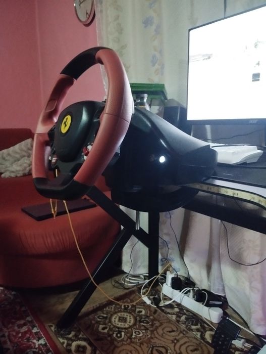 Volan thrustmaster