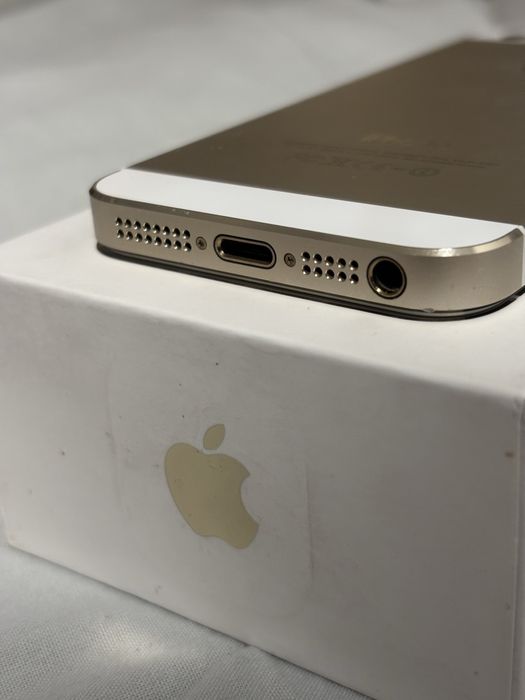 iPhone 5S 16GB отличное состояние
