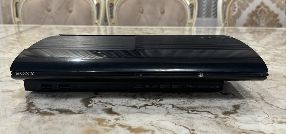 продается игровая приставка ps3 super slim