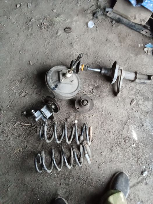 Запчасти на Ауди 80б4