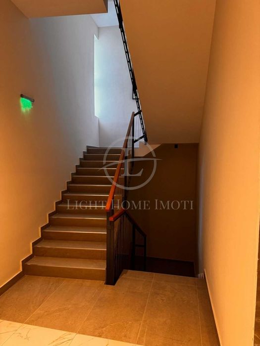 Продава се Двустаен апартамент в Пловдив, Христо Смирненски - 76 кв.м за 2750 €/кв.м - Снимка #7