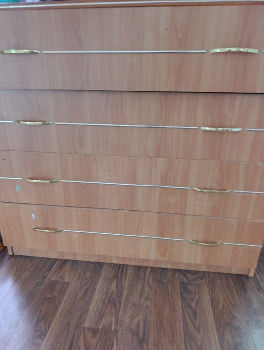 продам комод светлое дерево