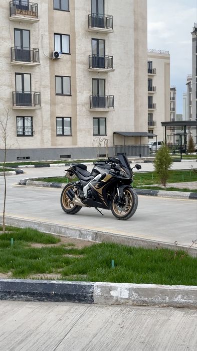 Moto ducati ponigali v2 sotiladi