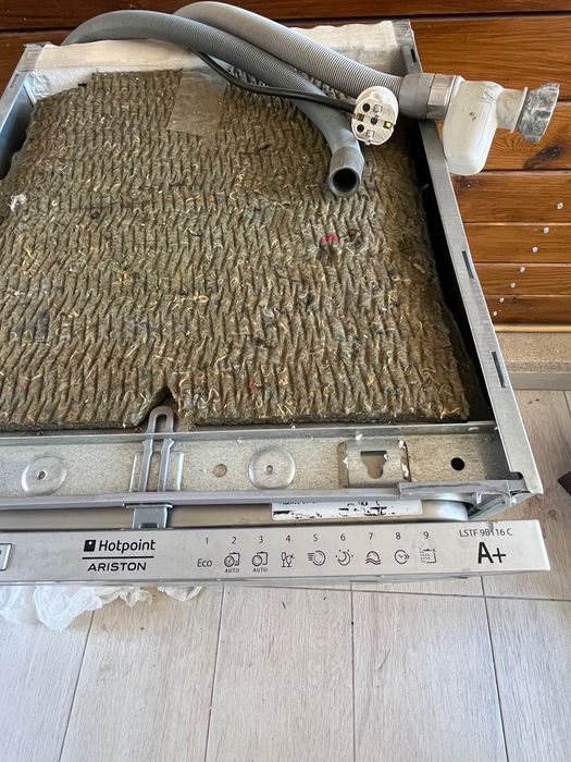 Masina spalat vase 45 Hotpoint Ariston LSTF 9B116C A+